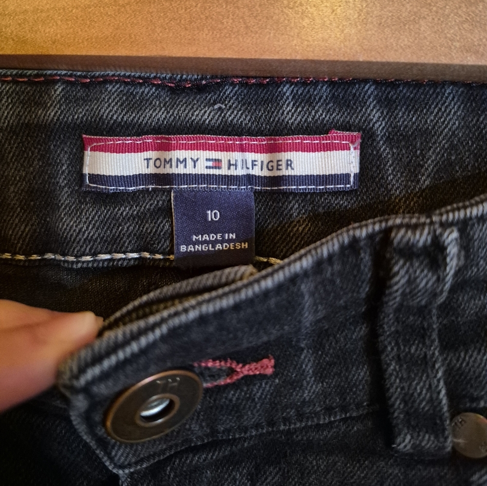 Tommy Hilfiger Jeans For Boys - Picture 2 of 3
